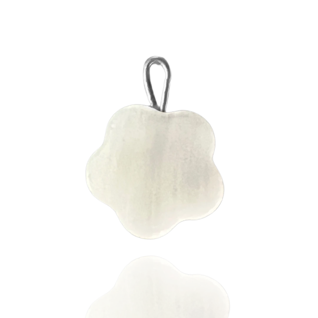 Breloque Fleur de Nacre Écrin Divin
