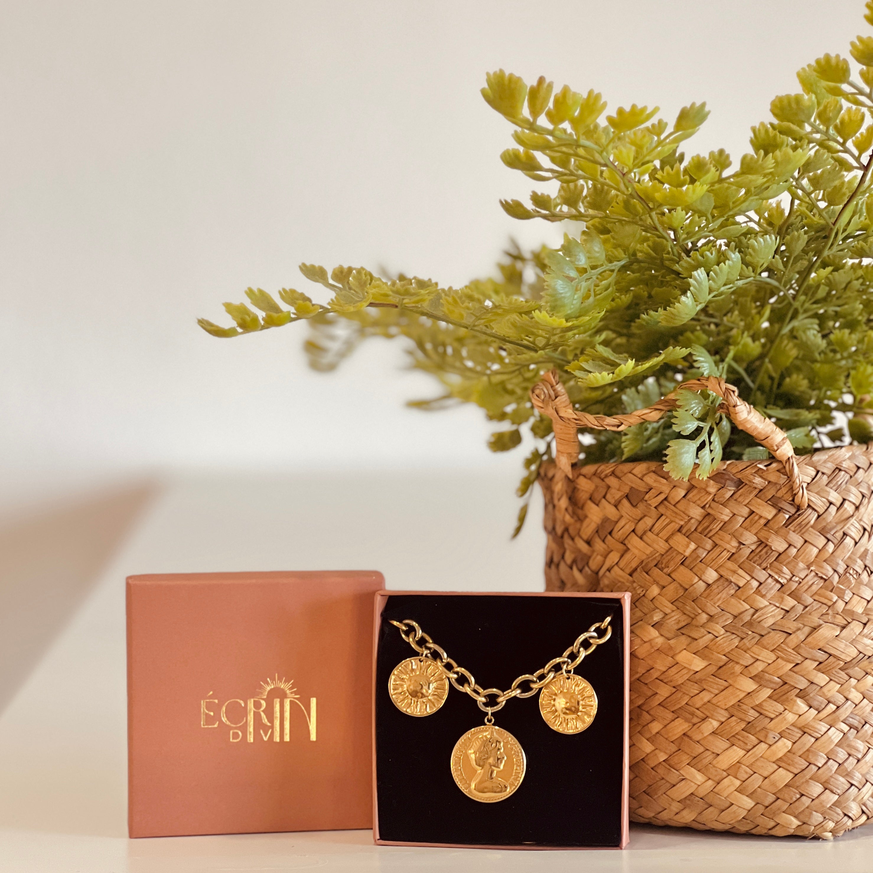 Collier Faustine Écrin Divin